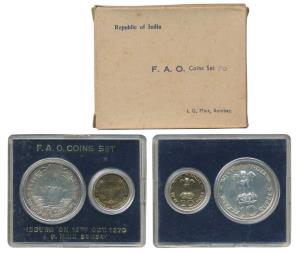 1970 Uncirculated Set, Food For All, set of 2, 20 Paise and Rupees 10. In near immaculate 