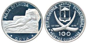 Equatorial Guinea, Silver 100 Pesetas, 20.0g, 1970, obv. crossed Tusks divide arms above a