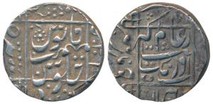 Aurangzeb, Silver Rupee, 11.54g, Junagarh / Junagadh Mint, legend within square area, mint