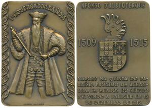 First Governor of India Afonso D´Albuquerque, Rectangle Heavy Bronze Medallion, obv. full 