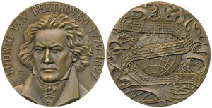 Beethoven (1770-1827), German Composer and Pianist, Bronze Medallion, obv. Portrait with l