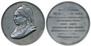 In memory of Queen Victoria, Silver gilt Bronze Medal, Buenos Aries, 1901, obv. Victoria v
