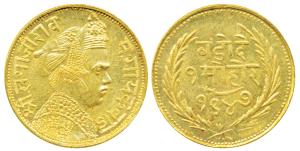 Sayaji Rao III, Gold Mohur, 7.09g, obv. portrait of the Maharaja, rev. name of the state, 