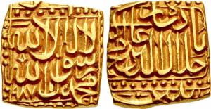 Akbar, Square Gold Mohur, 10.8g, Patna Mint, AH 987, Kalima type, Obverse: Persian inscrip