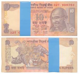 Rupees 10 Bundle, signed Y. V. Reddy, inset M, fancy number 000786 part of the bundle. Unc