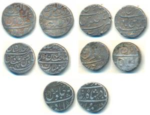 Assorted lots, Silver Rupee (5), Aurangzeb, Itawa Mint, AH 1117/49; Farrukhsiyar, Surat Mi