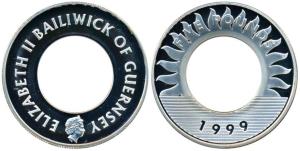 Bailiwick of Guernsey, Elizabeth II, Silver 5 Pounds, 20.69g, 1999, large center hole, obv