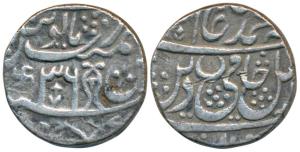 Najibabad Mint, Silver Rupee, 10.80g, in the name of Shah Alam II, vertical fish and Swast