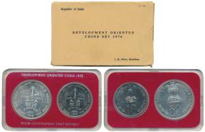 1976 Uncirculated Set, Food and Work for All, set of 2, Rupees 10 and 50. In near immacula