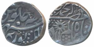 Chhatarpur Mint, Silver Rupee, 11.26g, in the name of Shah Alam II, AH 1186, with sun flag
