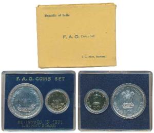1971 Uncirculated Set, Food For All, set of 2, 20 Paise and Rupees 10. In immaculate condi