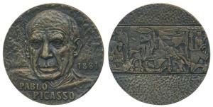 Pablo Picasso, Bronze 220g, obv. Picasso, rev. his famous painting Guernica. Extremely Fin