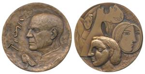 Pablo Picasso, Bronze 107g, obv. Picasso, with Dove of Peace; rev. a collage of his muse. 