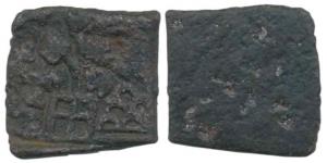 Pandya Sangam age (c. 1st century AD), Copper Unit, 10.3g, tree in railing with four compa