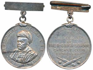 Runchodlal Chotalal C.I.E. Ahmedabad, Silver Medal, 38.5g, obv. a Hindu awarded to Lalakak