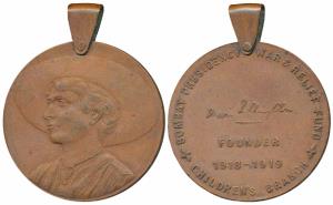 Bombay Presidency War & Relief Fund, Children’s Branch Medal, 1918-1919, obv. Lady Willing