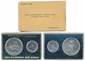1972 Uncirculated Set, 25th Anniversary of Indian Independence, set of 2, 50 Paise and Rup