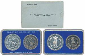 1980 Uncirculated Set, Rural Women’s Advancement, set of 2, Rupees 10 and 100. In near imm