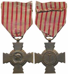 France, Croix Du Combatant, Bronze cross with swords, World War I, obv. liberty at center 