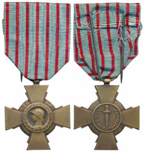 France, Croix Du Combatant, Gold Gilt on Bronze cross, World War II, obv. liberty at cente
