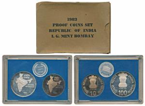 1982 Proof Set, National Integration, set of 2, Rupees 10 and 100. In superb immaculate co