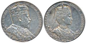 Edward VII Coronation Medal, Silver, 12.7g, obv. bust of the Emperor to right, rev. bust o