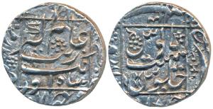 Aurangzeb, Silver Rupee, 11.45g, Junagarh / Junagadh Mint, RY 13, legend within square are