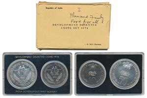 1974 Uncirculated Set, Planned Families Food For All, set of 2, Rupees 10 and 50. In immac