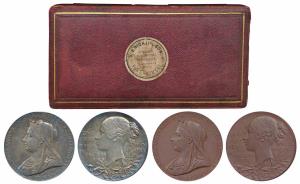 Victoria’s Diamond Jubilee Medal, set of Silver Medal, 80.89g and Copper Medal, 71.70g, 18