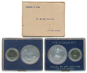 1970 Uncirculated Set, Food For All, set of 2, 20 Paise and Rupees 10. In immaculate condi