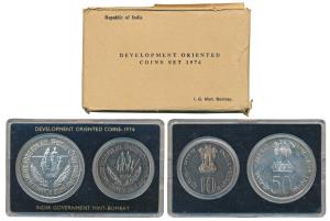 1974 Uncirculated Set, Planned Families Food For All, set of 2, Rupees 10 and 50. In immac