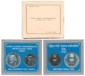 1985 Uncirculated Set, Death of Indira Gandhi, set of 2, Rupees 20 and 100. In near immacu