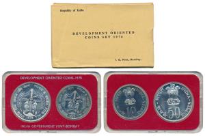 1976 Uncirculated Set, Food and Work for All, set of 2, Rupees 10 and 50. In near immacula