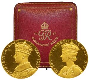 George VI Coronation Medal, Large Gold, 122g, 1937, bust of George VI left, rev. bust of Q