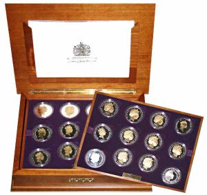 A collection of 24 Silver Crowns, each 28.28g (total weight 679 grams), to commemorate the