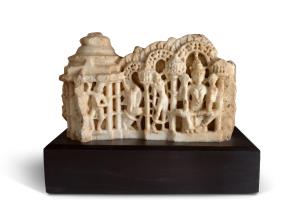 Cakresvari is the protective yakshi of Rishabhanatha, the first Tirthankara and can be ide
