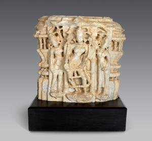 Cakresvari is the protective yakshi of Rishabhanatha, the first Tirthankara and can be ide