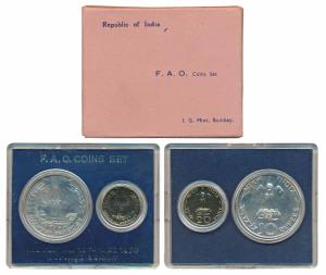 1970 Uncirculated Set, Food For All, set of 2, 20 Paise and Rupees 10. In immaculate condi