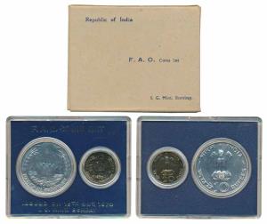 1970 Uncirculated Set, Food For All, set of 2, 20 Paise and Rupees 10. In immaculate condi