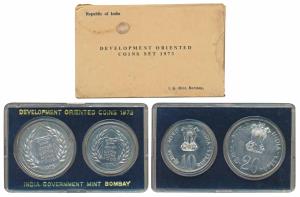 1973 Uncirculated Set, Grow More Food, set of 2, Rupees 10 and 20. In near immaculate cond