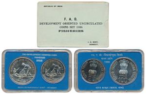 1986 Uncirculated Set, Fisheries, set of 2, Rupees 20 and 100. In immaculate condition, wi