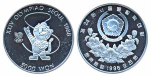 South Korea, Silver 5000 Won, 16.81g, 1986, Olympic Games 1988 in Seoul, obv. National Coa