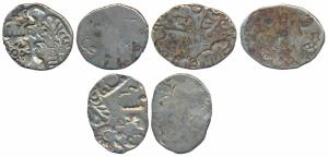 Archaic Punch Marked Coinage, attributed to Magadha Janapada, Silver Karashapana (3), 3.66