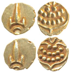 Marathas, Tanjavore, Venkoji, Gold Fanam (2), 0.35g & 0.36g, obv. Katar, rev. degenerate K