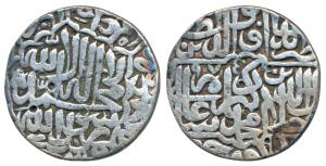 Akbar, Silver Rupee, 11.15g, Dar-ul-khilafat Jaunpur Mint, AH 975, Kalima type (KM 80.10).