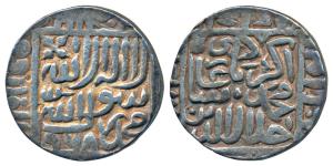 Akbar, Silver Rupee, 11.33g, mint name off flan but style that of Qanauj, AH 968, Kalima t