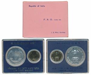 1970 Uncirculated Set, Food For All, set of 2, 20 Paise and Rupees 10. In immaculate condi