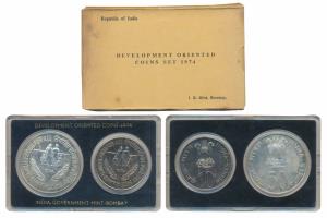 1974 Uncirculated Set, Planned Families Food For All, set of 2, Rupees 10 and 50. In near 