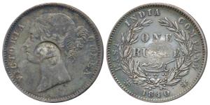 Victoria Queen, Silver Rupee, 1840, divided legend, a crown and initials 'PM' for Port Moz