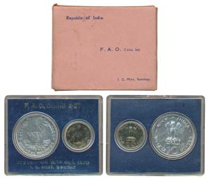 1970 Uncirculated Set, Food For All, set of 2, 20 Paise and Rupees 10. In near immaculate 